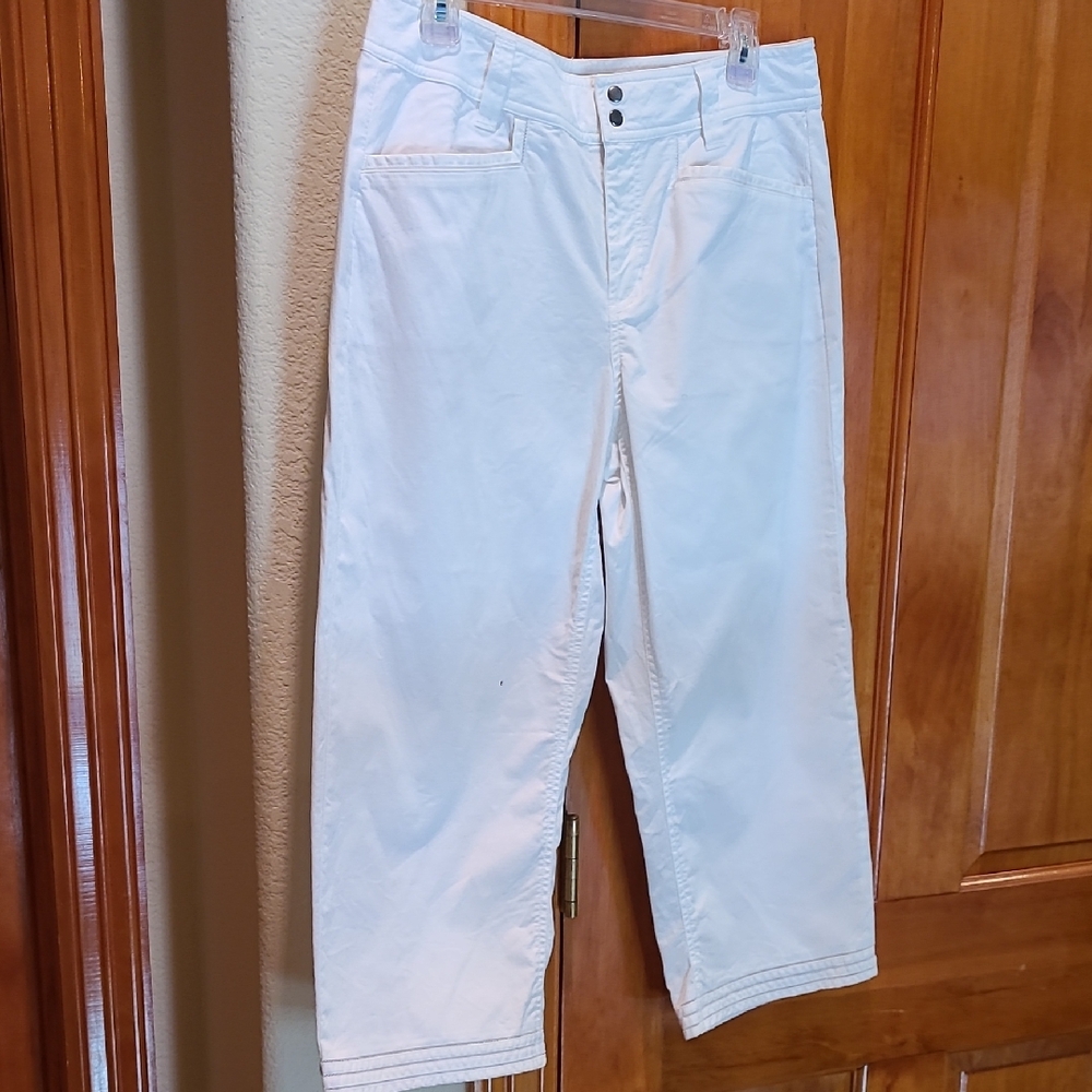 Coldwater Creek White Capri Pants Size 10 New Without Tags